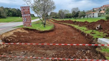 Gradi se nova pješačko-biciklistička staza od Brostolada do marine - Foto Općina Vrsar