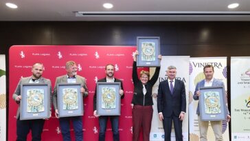 Foto Merlo de Graia - Vinistra 2023.