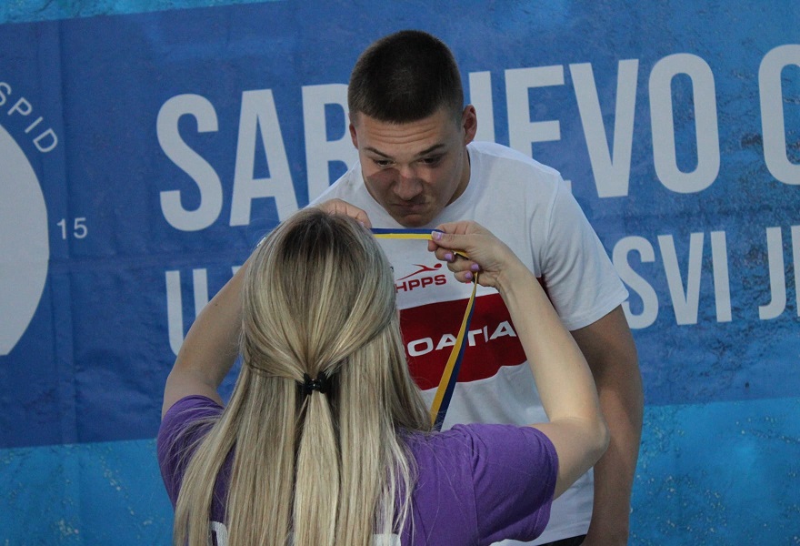 Foto Plivački klub Arena Pula - Gabriel prigodom dodjele medalja na Sarajevo Openu