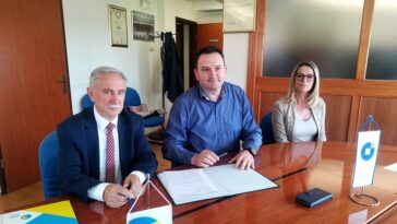 Miro Dodić, Robet Momić i Valencia Klarić - Foto Tanja Kocijančić