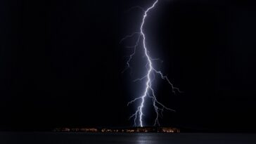 Foto Philippe Donn - Pexels - ilustracija nevrijeme grmljavina šajeta munja