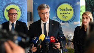 Foto Vlada RH - Staničić, Plenković i Brnjac na sastanku u Opatiji