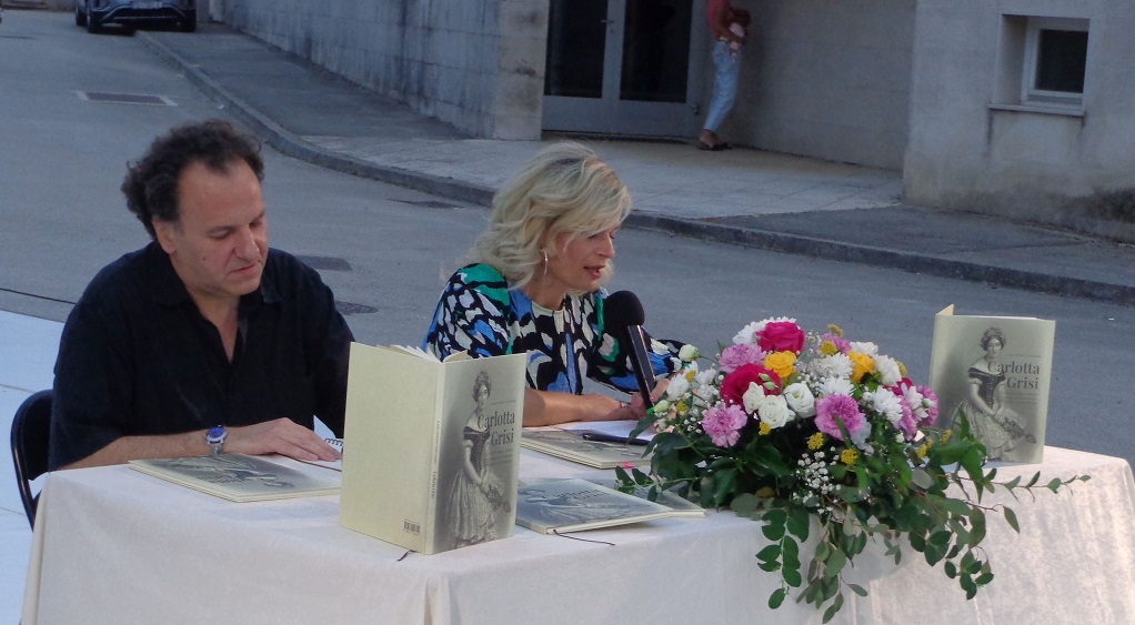 Foto Slavko Ledić - Vižinada - Promocija monografije o Carlotti Grisi