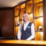 Foto Aminess Novigrad turizam recepcija hotel radnik posao