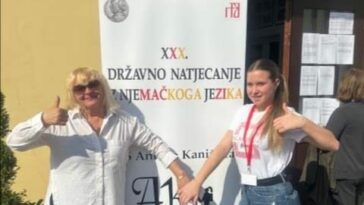 Foto Srednja škola Mate Balote - Mirjam Blažević i Sara Šimonović