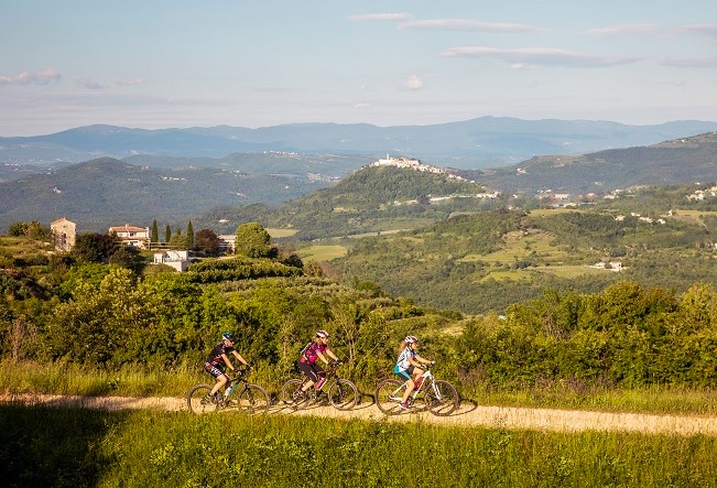 Eco Domus - Foto Upravni odjel za turizam Istarske županije biciklizam motovun bike rekreacija turizam