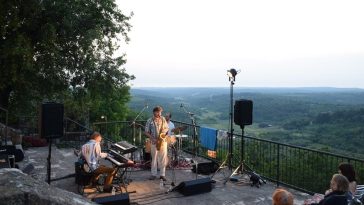 Foto Grad Buje - Koncert na Belvederu - ilustracija