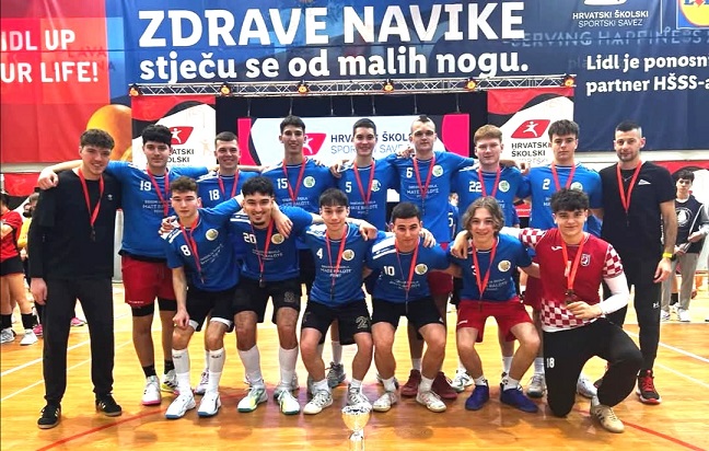 Srednja škola Mate Balote Poreč osvojila broncu na državnom prvenstvu ...