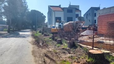 Lokacija posječenih stabala prema hotelskom naselju Funtana