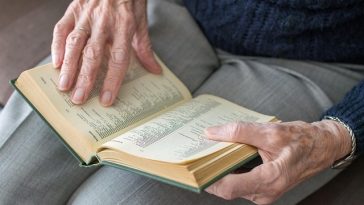 umirovljenici starci stari old people