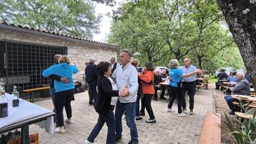 Foto Udruga umirovljenika Kaštelir-Labinci - Šparugada na Vrbanovici