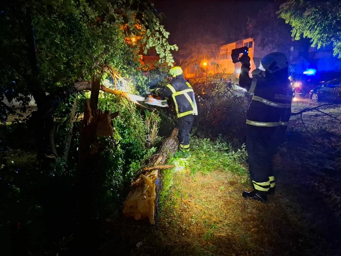 Foto DVD Lampo Tar-Vabriga - intervencije u Frati i Červar Portu nevrijeme katastrofa