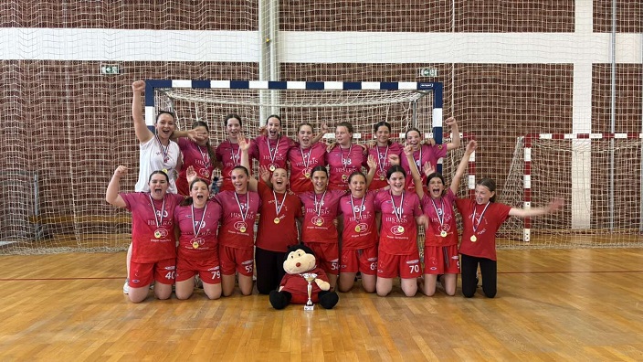 Završica rukometne lige U11 u Kašteliru - Porečanke osvojile ligu