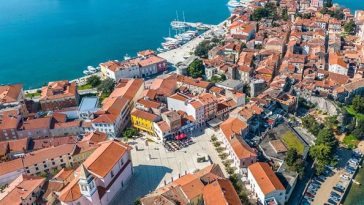 poreč trg slobode stari grad