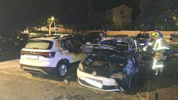 Foto Vatrogasci Poreč - Požar automobil u Špadićima