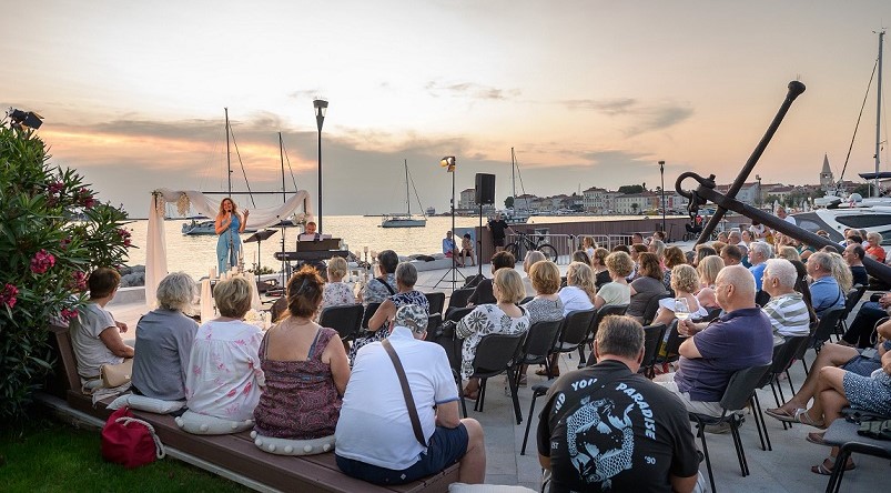 Koncert Sandre Bagarić i Danijele Pintarić u porečkoj marini - Foto TZ Poreč