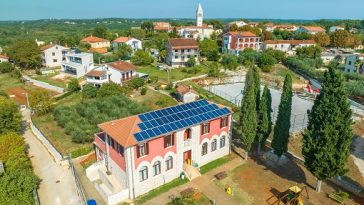 foto grad poreč baderna