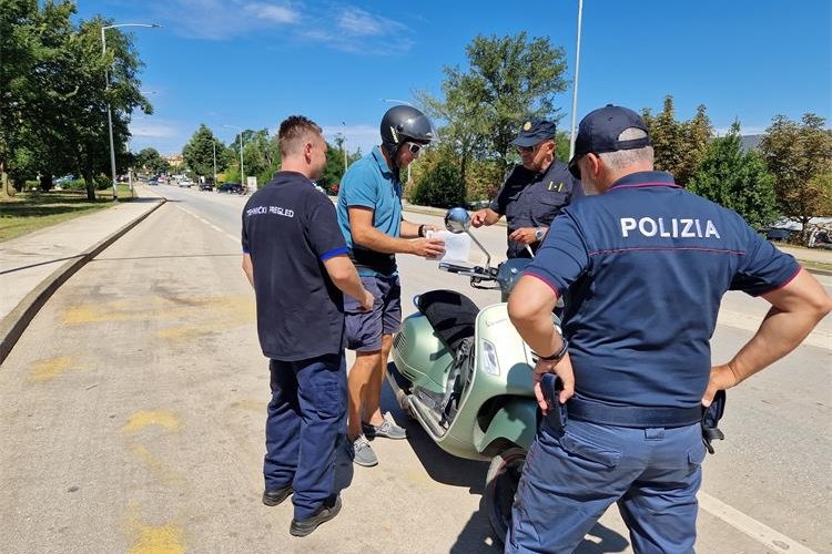 policija akcija info punkt rovinj