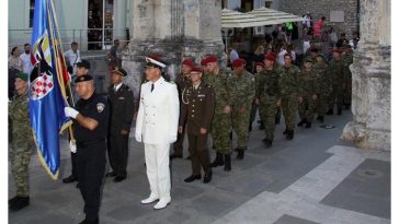 policija