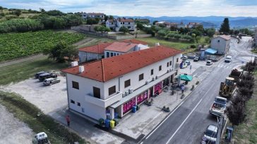 Foto Općina Vižinada - Novouređena općinska zgrada