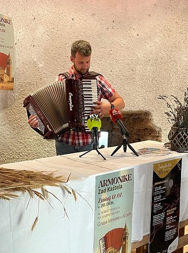 harmonikaš žminj
