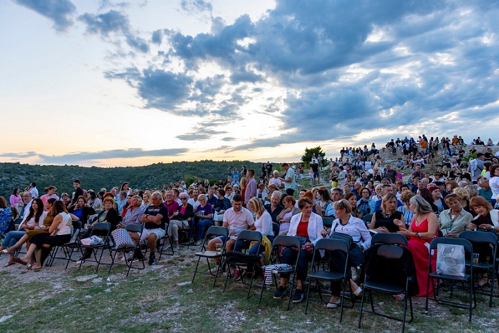 Rakalj - Foto Valter Zanc oliverove večeri