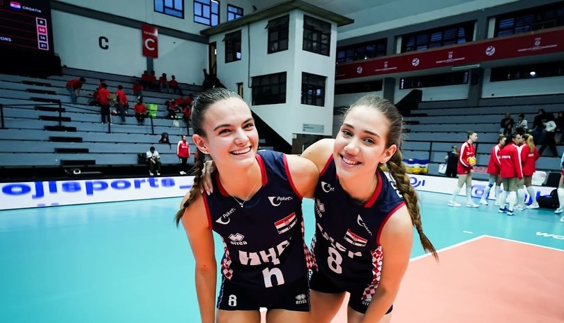 Foto Hrvatski odbojkaški savez - Lijevo Asja Zolota