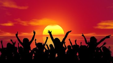 sunce ples zabava party veseli ljudi mladi
