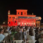 Foto TZ Tar Vabriga - večer klapa kod kaštela u Taru