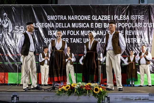 Smotra folklora i narodne glazbe Istre - Tar - Foto Valter Zanco