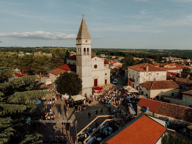 CRKVA KAŠTELIR PLAC