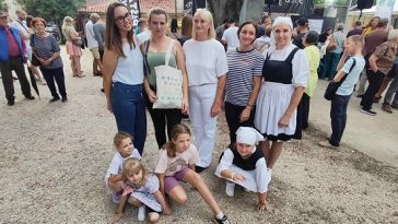 Posjetitelji i izlagači na Istarskom festivalu pašte u Žminju Foto Tanja Kocijančić