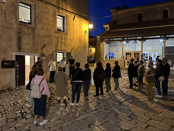 Otvorena izložba „Svjetlo koje pamti“, razgledajte je do kraja mjeseca - Foto Manuel Paljuh
