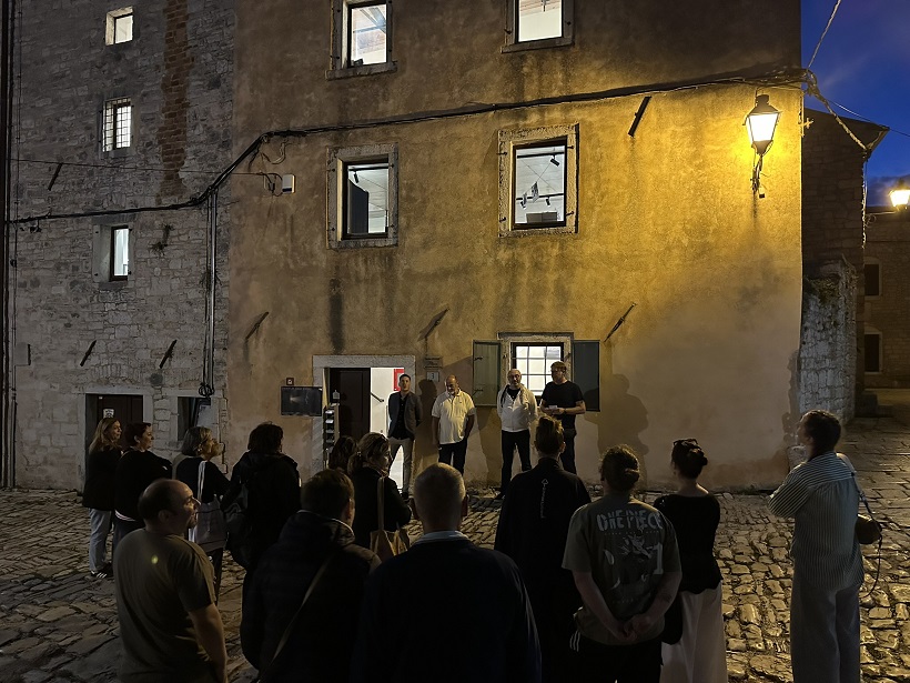 Otvorena izložba „Svjetlo koje pamti“, razgledajte je do kraja mjeseca - Foto Manuel Paljuh