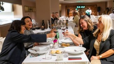 Treće izdanje eno-gastronomske manifestacije Cabernet Sauvignon & plava riba, s ljubavlju započelo je u petak, 7. studenoga, svečanom večerom u restoranu Bacchus