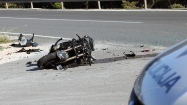 NE DRIAJ FOTKU PROMETNA MOTOR MOTOCIKL