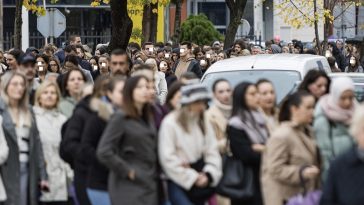 NE DIRAJ NIKAD FOTKU