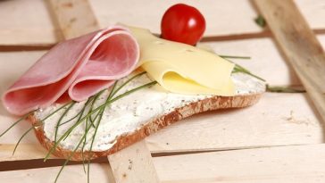 Image by andreas160578 from Pixabay šunka sir sendvič panin hrana marenda