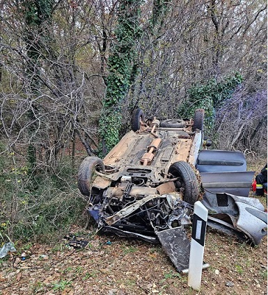 Nesreća na cesti Brtonigla-Novigrad kod Bužinije - Foto Vatrogasci Umag