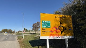 svastika kukasti križ nacizam mržnja vandali