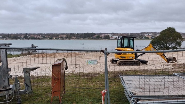 Foto Grad Novigrad - Počeli su radovi u Dajli