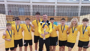 Foto odbojkaši - onovna škola Tar-Vabriga