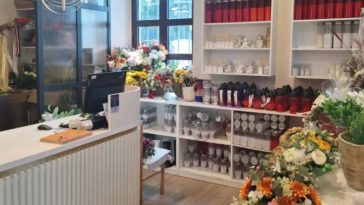 Cvjećarnica na groblju u Poreču - Foto Usluga Poreč