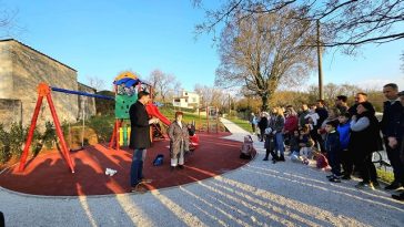 Foto Općina Vižinada - Otvoreno dječje igralište u Ferencima