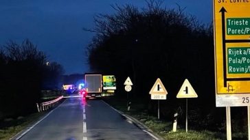 Nesreća na ulazu u Krunčiće na cesti prema Lovreču - Foto Istra Terra Magica