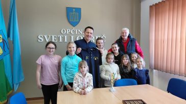 Foto Općina Sveti Lovreč - Prijem za male odbojkašice