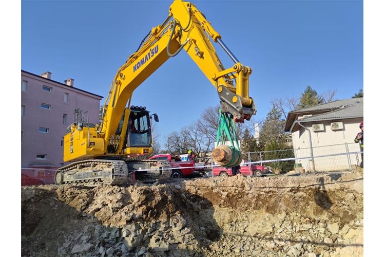 Foto Vatrogasci Pazin - Uklanjanje avionske bombe iz 2. svjetskog rata u Pazinu