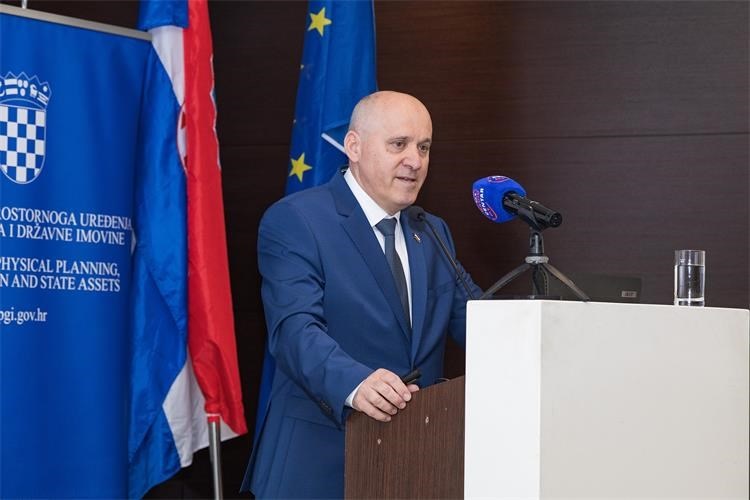 Izvor Ministarstvo prostornoga uređenja, graditeljstva i državne imovine ministar branko bačić