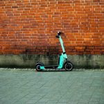 pixabay romobil ilustracija