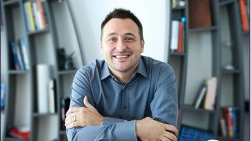 Bruno Šimleša dolazi u Buje